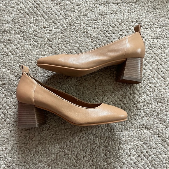 dark tan leather ballet inspired heels- 2inch - Picture 1 of 5